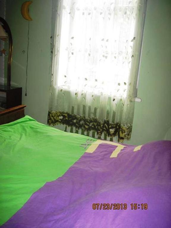 Tamar Guest House Gori Pokoj fotografie
